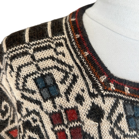 INTIWARA 100% ALPACA BUTTON FRONT Excellent Pre-Owned Condition SIZE LARGE - Picture 2 of 9